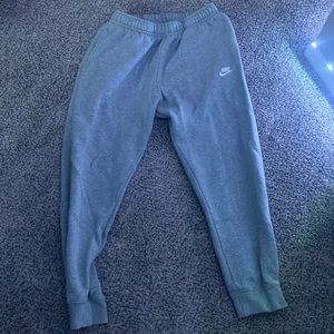 Women’s grey nike sweatpants